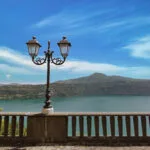 Castel Gandolfo - widok na jezioro Albano