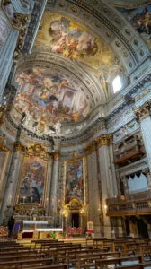 Kościół świętego Ignacego - barokowe cudo z iluzją optyczną 10