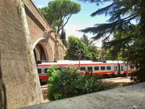 Pociąg watykański do Castel Gandolfo
