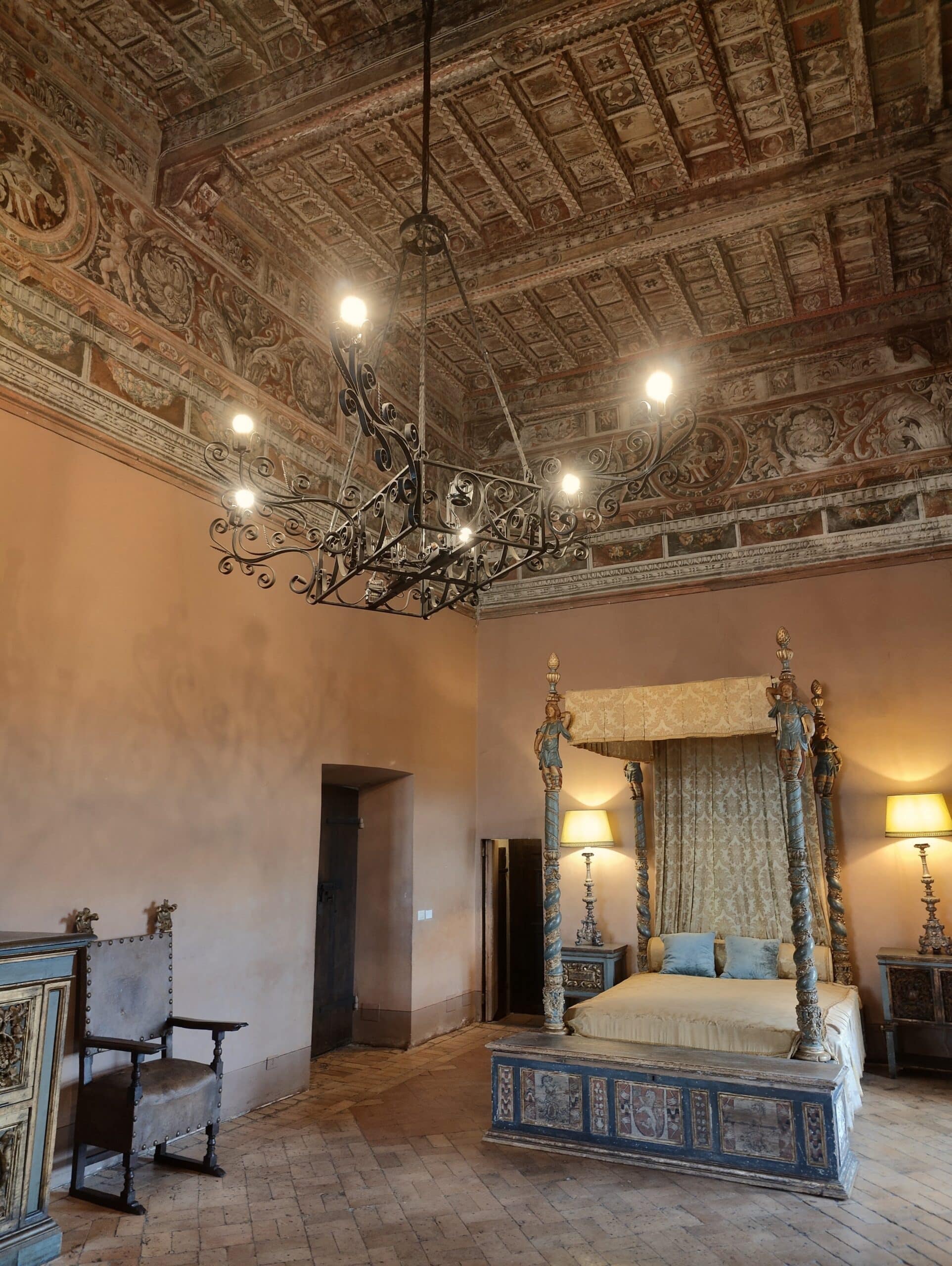Bracciano - jezioro i zamek 5 Sypialnia w zamku Bracciano