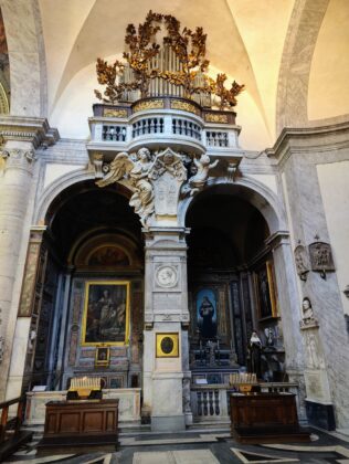 Bazylika Santa Maria del Popolo 5 Santa Maria Del Popolo - organy