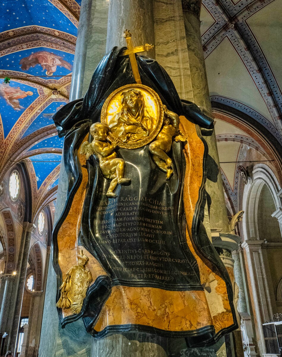 Bazylika Santa Maria sopra Minerva 9 Santa Maria sopra Minerva - cenotaf błog. Marii Raggi dłuta Berniniego