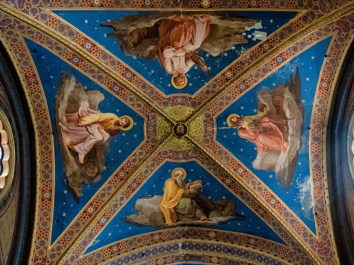 Bazylika Santa Maria sopra Minerva 3 Santa Maria sopra Minerva - gwiaździste sklepienie nawy głównej