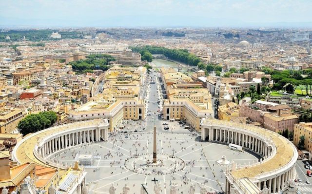 Kopuła bazyliki św. Piotra - panorama Rzymu